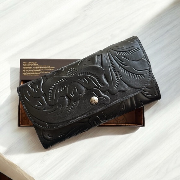 Patricia Nash Handbags - Patricia Nash Lydia Tooled Leather Wallet